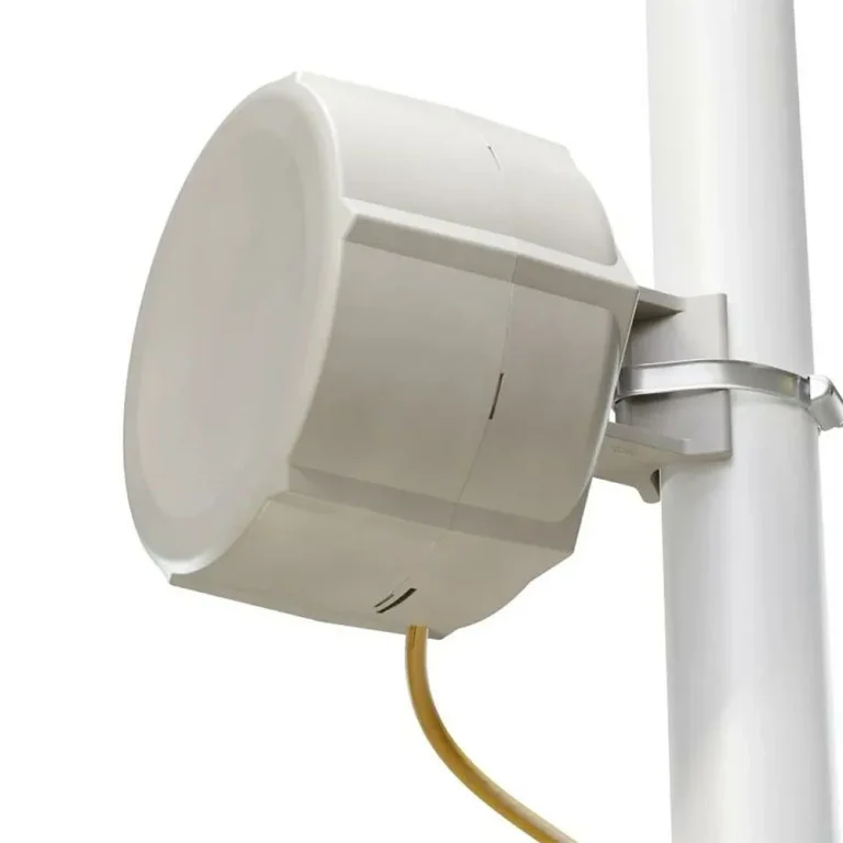 Маршрутизатор MikroTik SXTR&FG621-EA